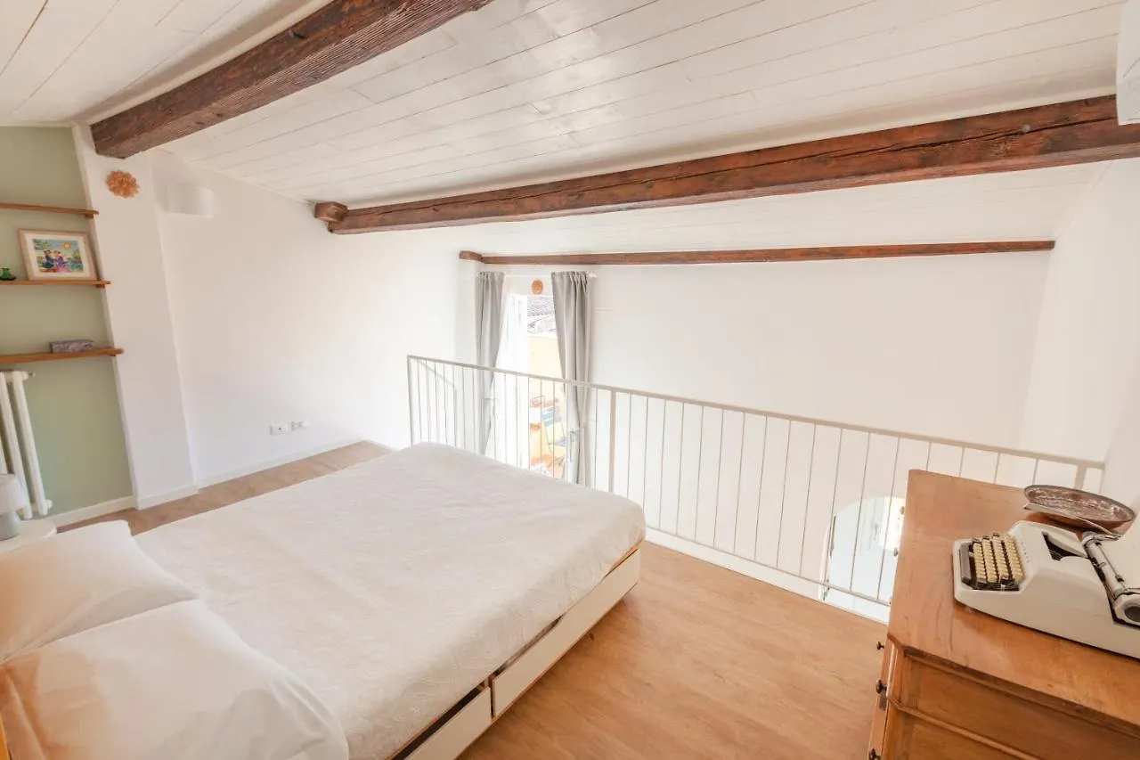 Borgo Allegri Rooftop Florencja Apartament